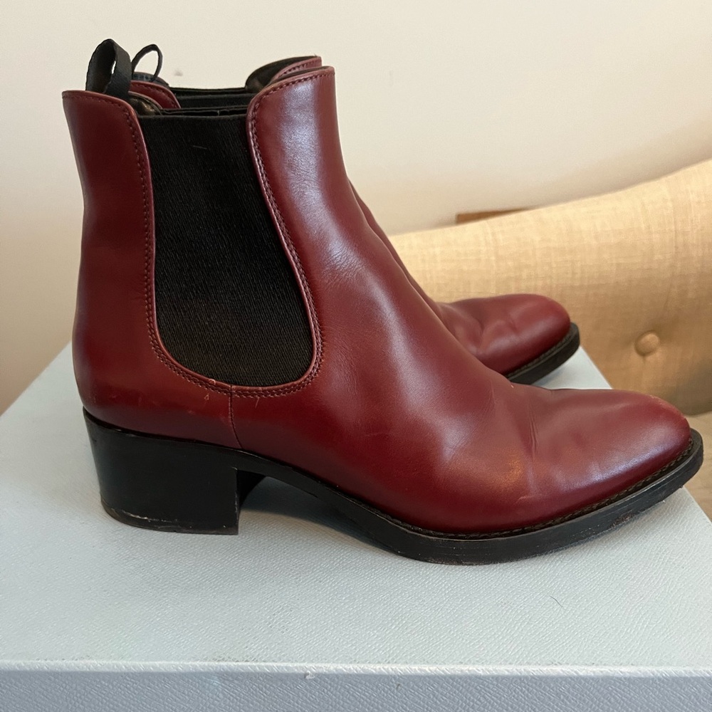 Prada Chelsea Leather Boots Size 37.5 Used Good Condition